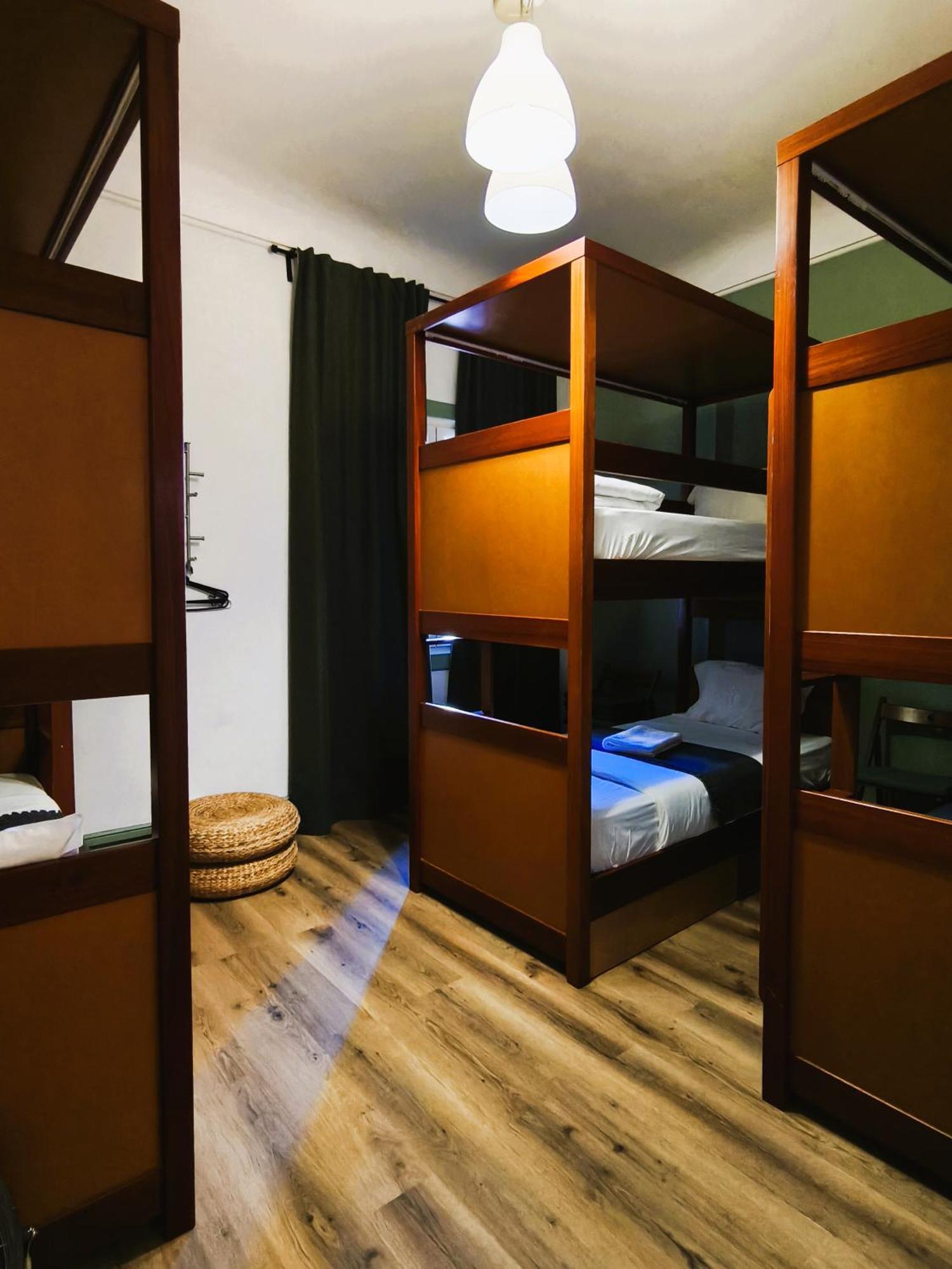 Ey Lisbon Guesthouse ภายนอก รูปภาพ