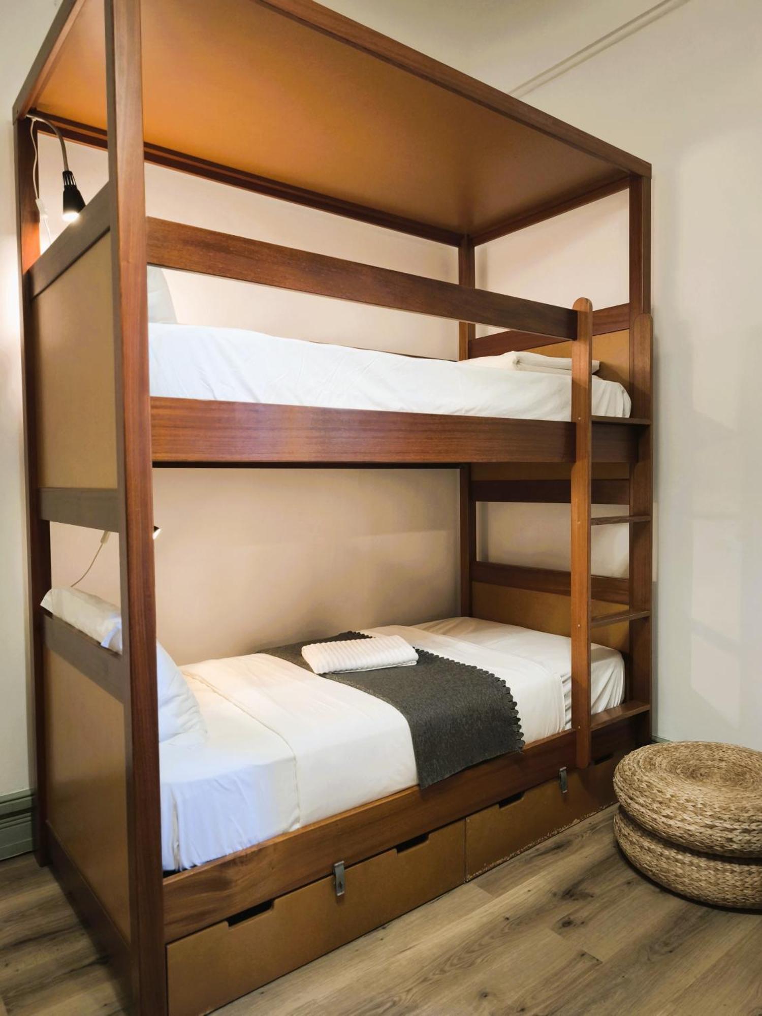 Ey Lisbon Guesthouse ภายนอก รูปภาพ