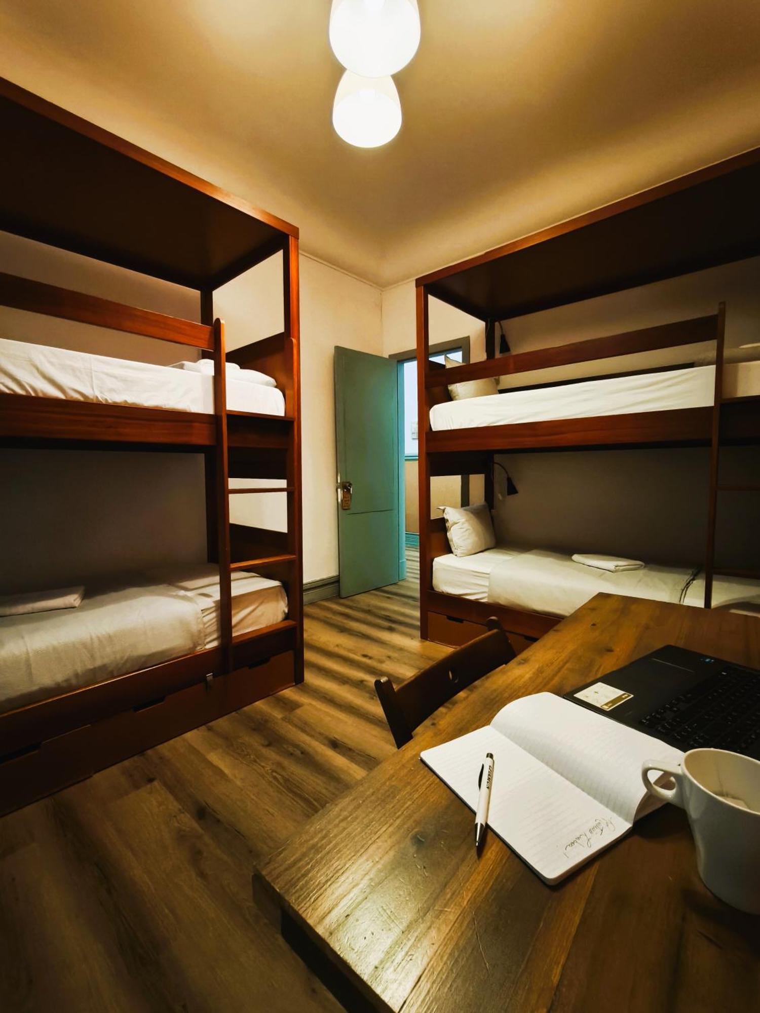 Ey Lisbon Guesthouse ภายนอก รูปภาพ